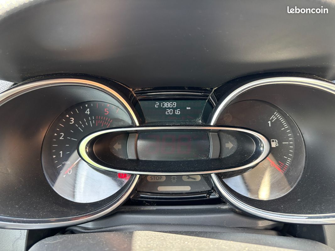 Renault Clio 4 1.5 DCI 90 CH ENERGY BUSINESS ECO2 - DISTRIB OK + EMBRAYAGE OK + AMORTISSEURS OK (image 13)