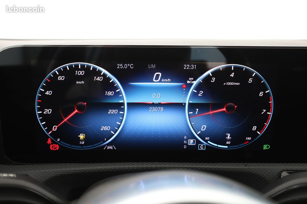 Mercedes-Benz Classe A 180 AMG Line 7G-DCT 136 ch (image 18)