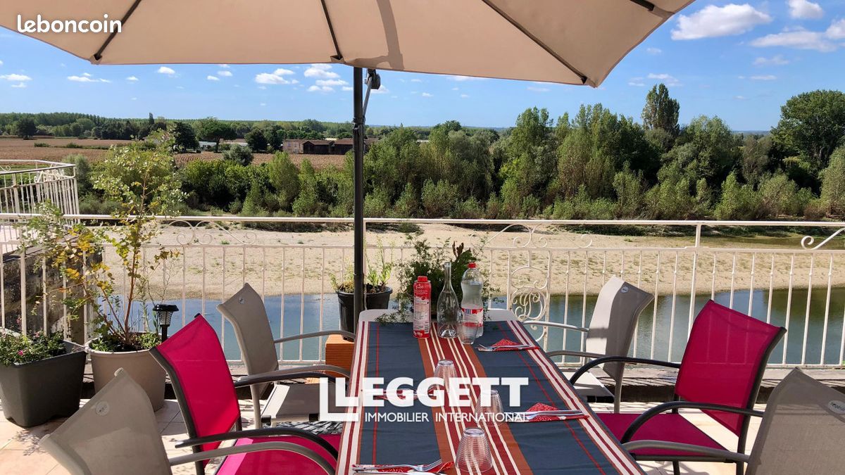 Maison 9 pièces 255 m² · à Tonneins · 255 m² · 292 000 €