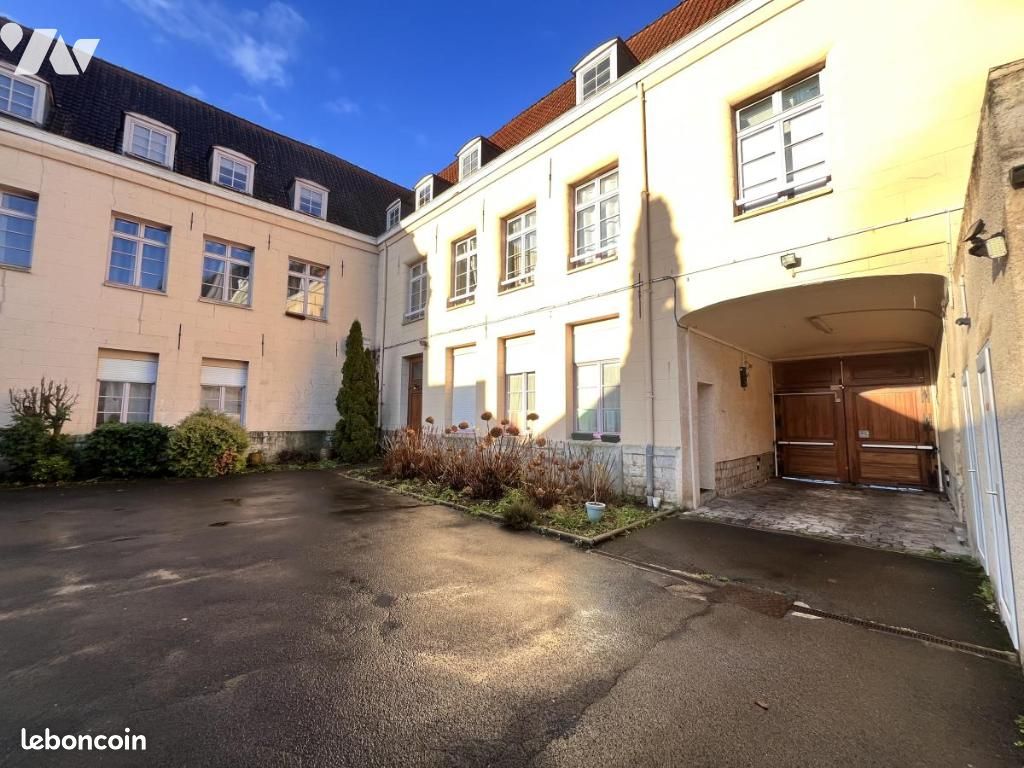 Local commercial 600 m² · à Douai · 600 m² · 515 000 €