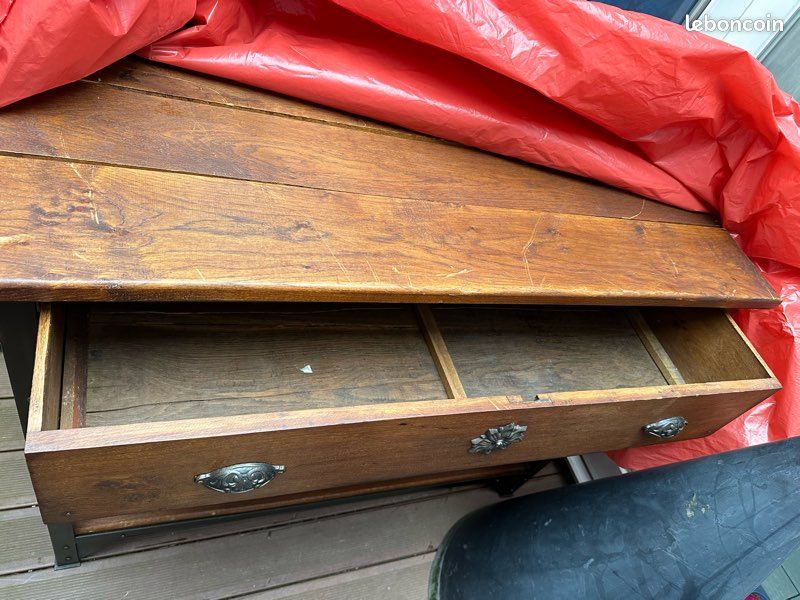 Commode (image 2)