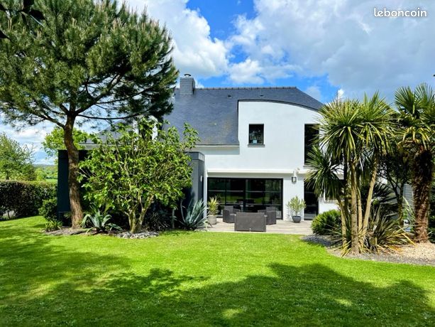 Grande maison contemporaine - 10 pièces