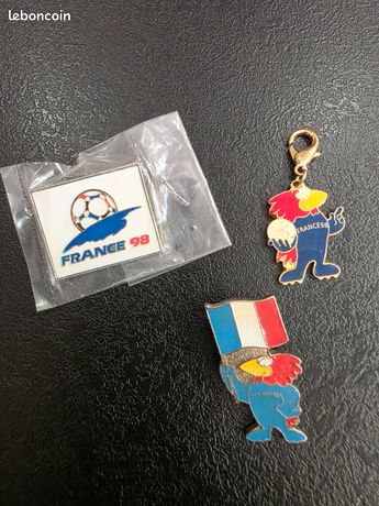 PIN'S ARTHUS BERTRAND - SPORT FOOT BALLON - FOOTIX Coupe du monde 1998