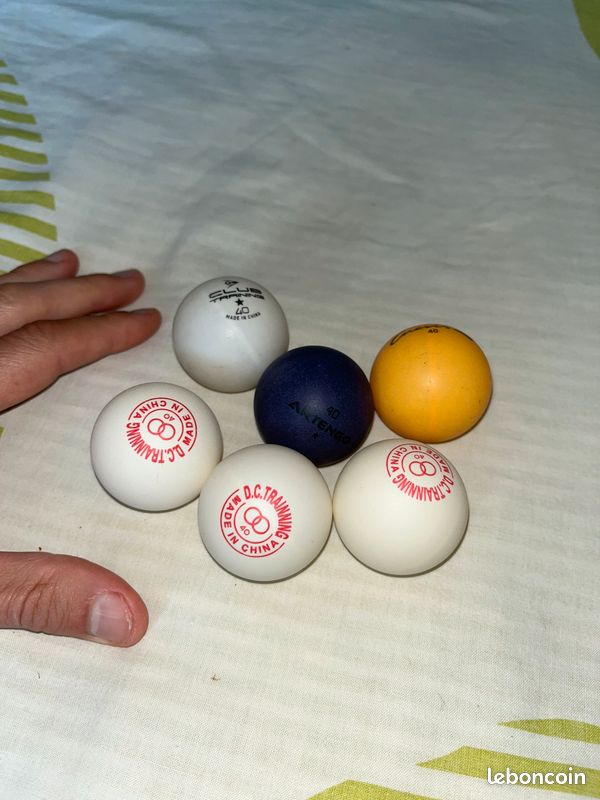 ENG Lot de 100Pcs Ping-Pong Balles de Tennis de Table en résine ABS 40 mm 3 étoiles pour Exercices, Entraînements, Club de Tennis de Table, Amateurs, Adultes et Enfants Jeux,Blanc ENG Lot de 100Pcs Ping-Pong Balles de Tennis de Table en résine ABS 40 mm 3 étoiles pour Exercices, Entraînements, Club de Tennis de Table, Amateurs, Adultes et Enfants Jeux,Blanc