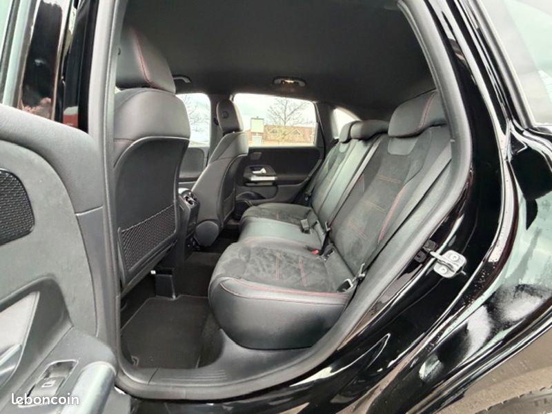 Mercedes Classe B 180 AMG Line 1.3 136 7G-DCT Angle mort Cam recul C (image 17)