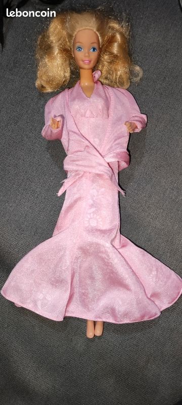 BARBIE vêtements n° 3180 FANCY FRILL 1986 avec mules