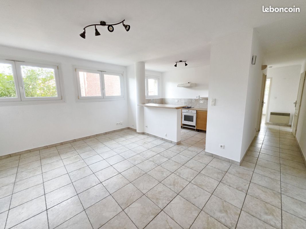 Appartement 3 pièces 61 m² · à Berre-l'Étang · 61 m² · 880 €/mois