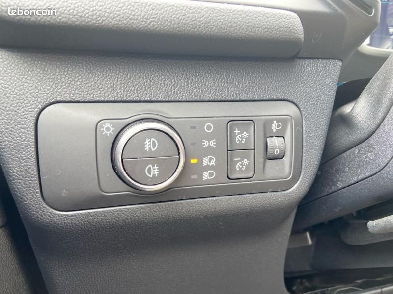Ford Kuga 2.5 Duratec 190ch FHEV E85 ST-Line BVA (image 24)