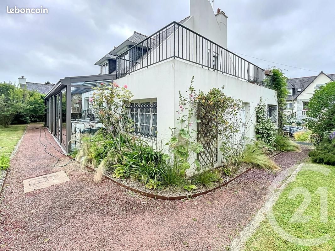 Maison 5 pièces 128 m² · à Ploumagoar · 128 m² · 252 000 €