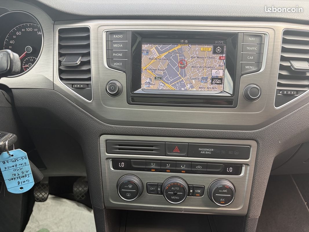 Volkswagen GOLF SPORTSVAN 1.6 TDI 110CH BLUEMOTION FAP CONFORTLINE BUSINESS (image 8)