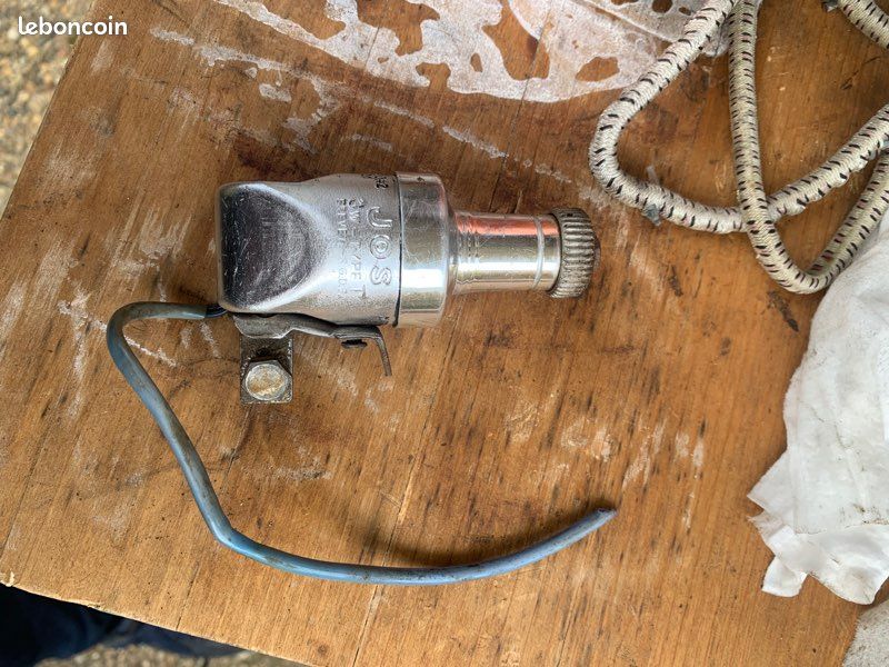 LOT DE PIÈCES vélo ancien dynamo EUR 22,00 - FR