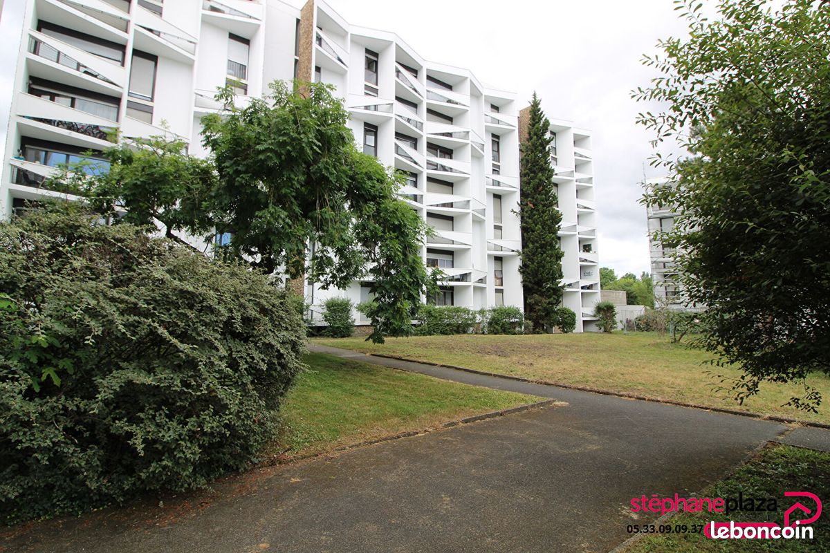 Appartement 5 pièces 80 m² · à Pessac · 80 m² · 230 000 €