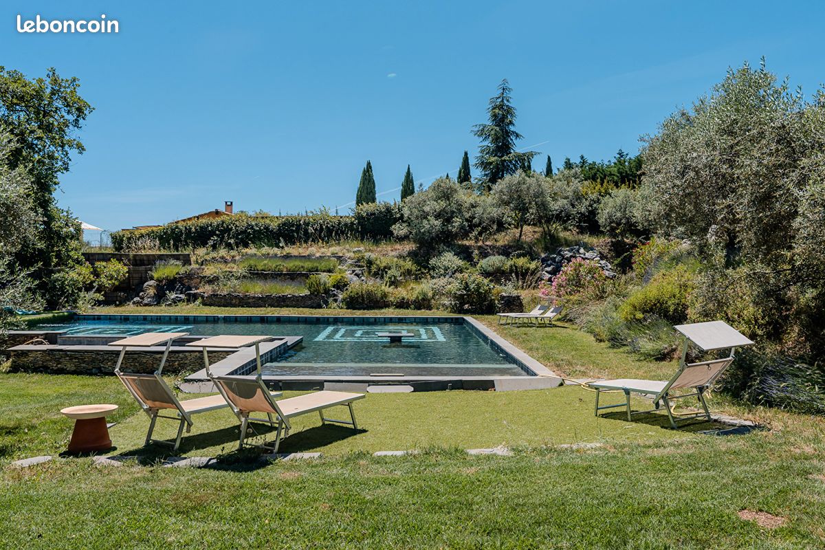 Maison 10 pièces 320 m² · à Roussillon · 320 m² · 1 250 000 €