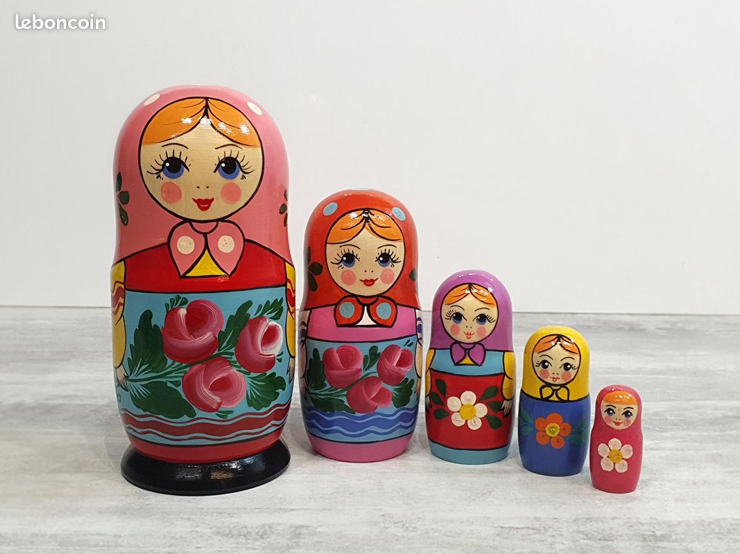 AUTHENTIQUE RARE MATRIOCHKA 15 POUPÉES RUSSE PEINTE ART