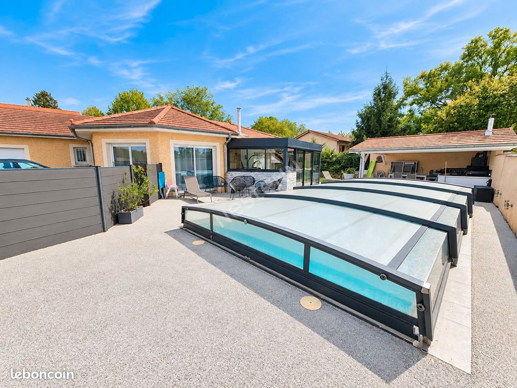 Maison 6 pièces 160 m² · à Bonnefamille · 160 m² · 499 000 €
