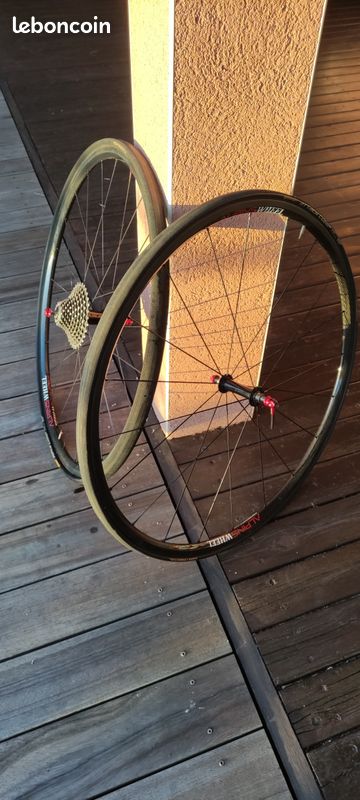 Roues carbone ultra legeres (image 1)