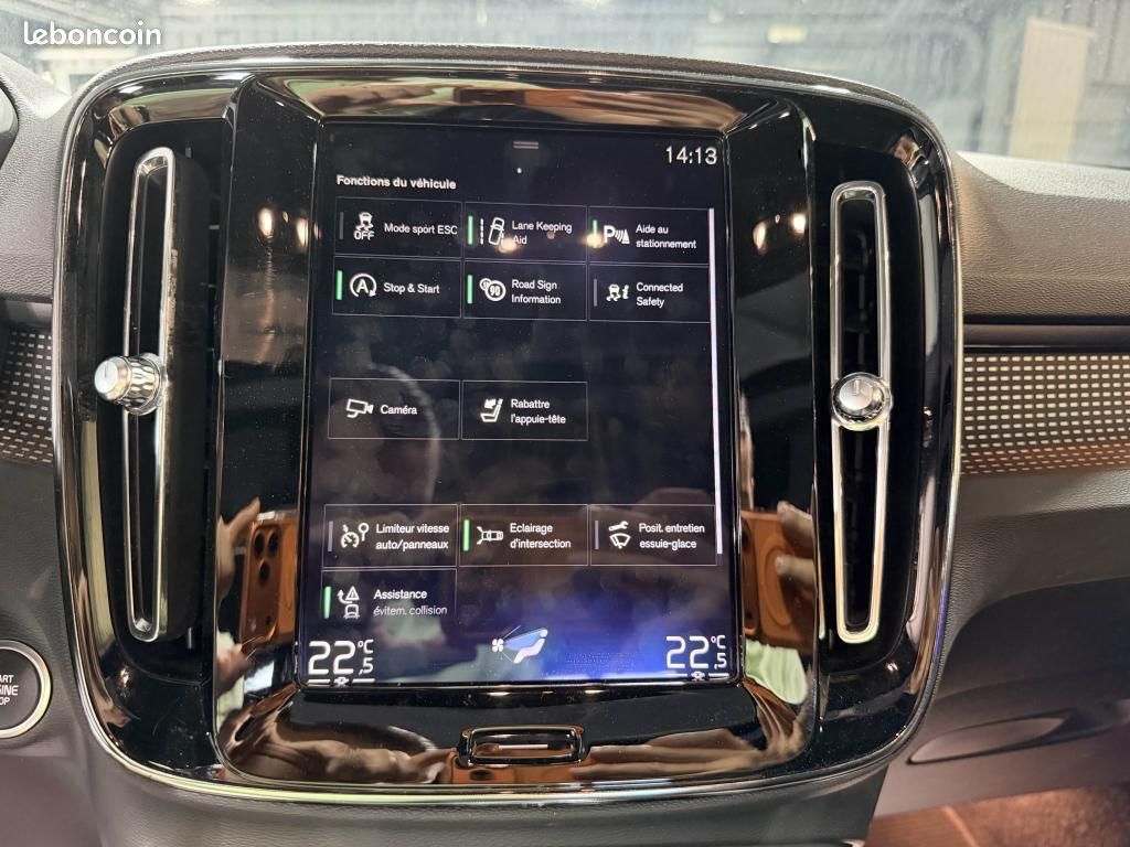 VOLVO XC40 D4 AWD 190 ch Geartronic R-Design- Toit ouvrant- Harman/Kardon- Keyless (image 27)