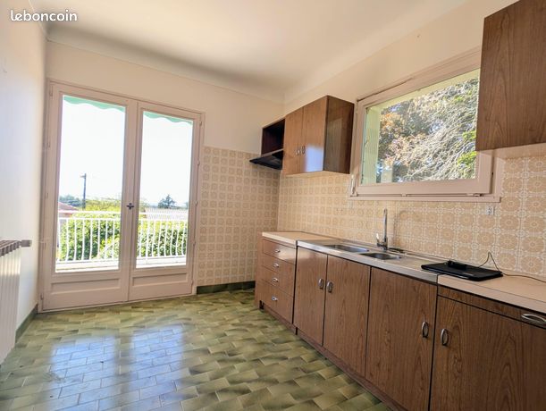 Maison divisible en appartements et terrain détachable — 8