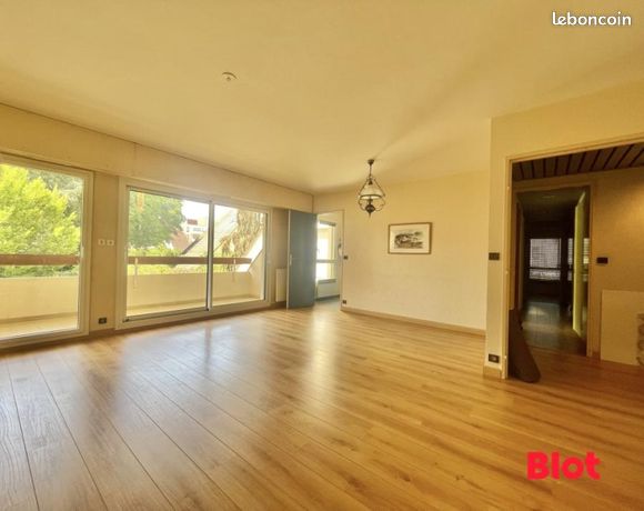 Appartement 5 pièces 100 m² — 2