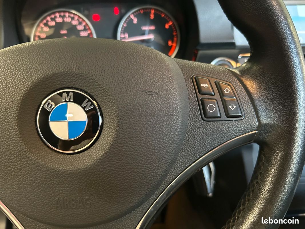 Bmw SERIE 3 E92 LUXE LCI Coupé 320d 184 cv Boîte auto / Suivi D'entretien Complet (image 19)