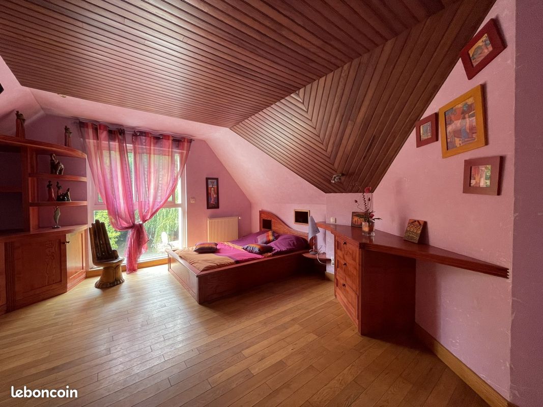Propriété 10 pièces 271 m² (image 7)