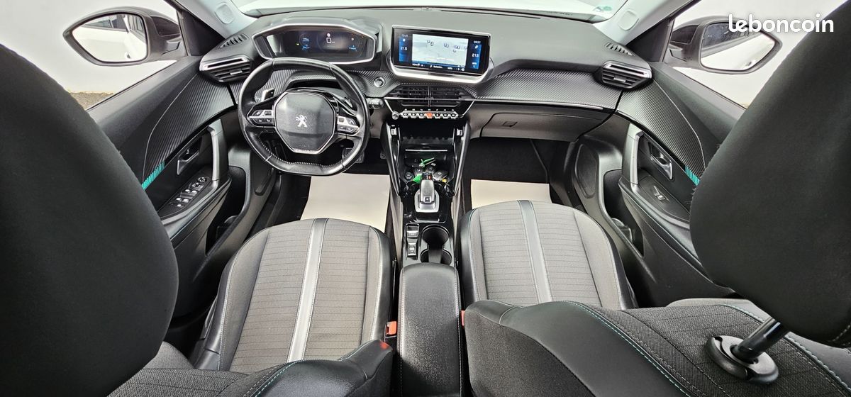 PEUGEOT 2008 BlueHDi 130CH S&S EAT8 Allure (image 10)