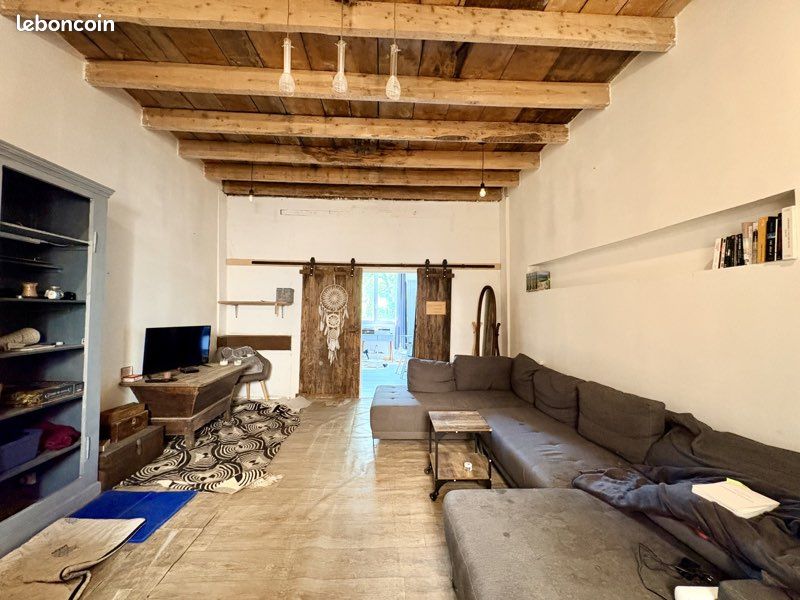 Immeuble 12 pièces 288 m² · à Saint-Geoire-en-Valdaine · 288 m² · 175 000 €