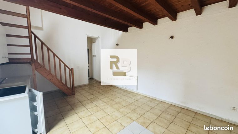 https://img.leboncoin.fr/api/v1/lbcpb1/images/b4/50/cf/b450cfe388748da02425927f3add6339adf9c9cc.jpg?rule=ad-image