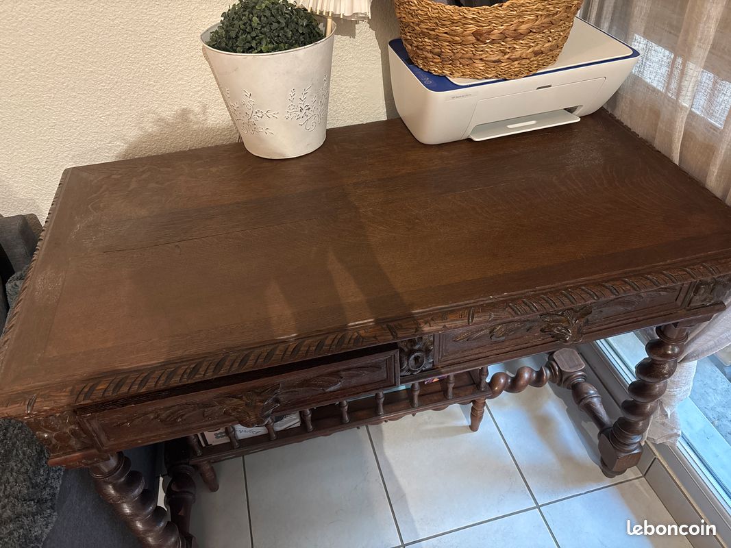 Bureau vintage de style Louis XIII (image 2)
