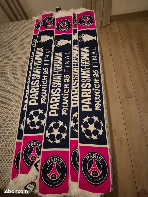 Écharpe Officielle Paris Saint Germain PSG - 138cm - 100% Acrylique - Supporteur Football