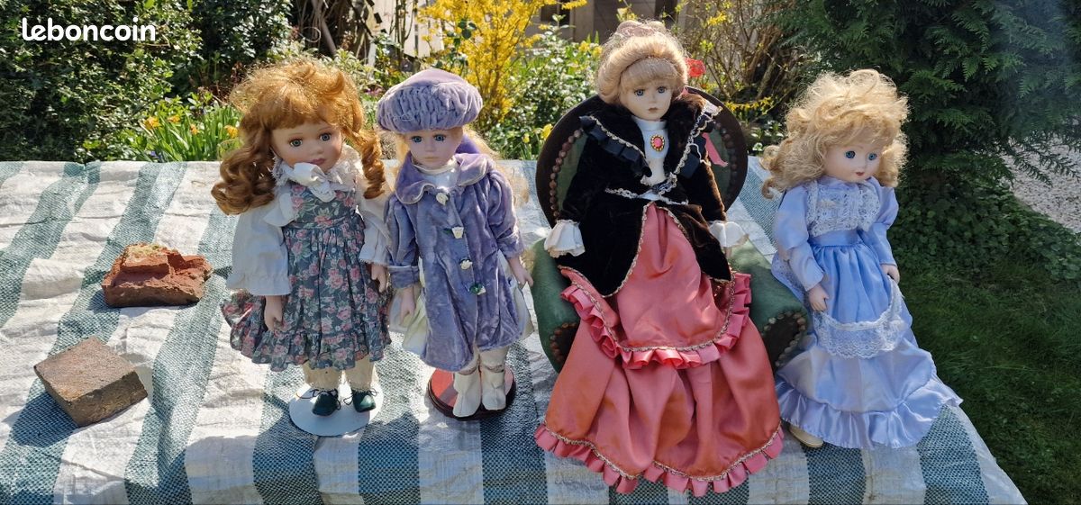Mains standard pour poupées anciennes STA 11 Antique doll hands Standard Mains standard pour poupées anciennes STA 11 Antique doll hands Standard