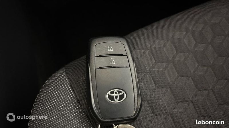 Toyota Yaris 116h Dynamic 5p MY22 (image 16)