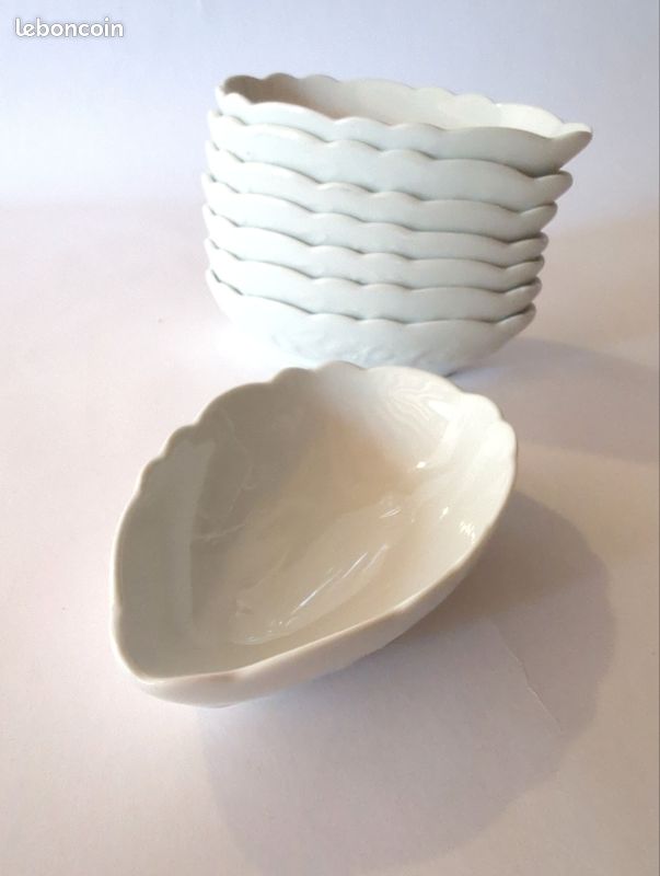 Lot de 8 coupelles en porcelaine (image 1)