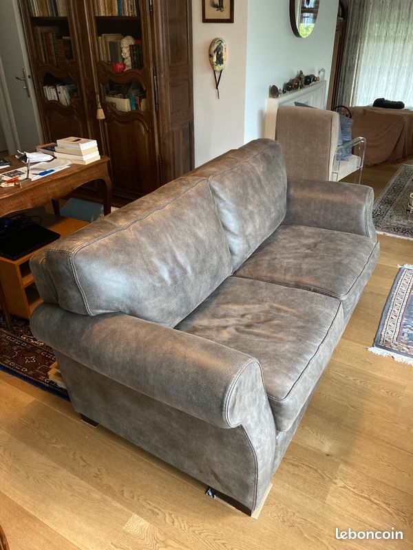 Canapé cuir IDP (Industria Divani e Poltrone) Ameublement