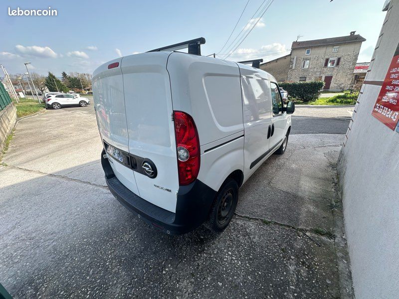 Opel Combo 1.3 CDTI 95 cv L1H1 PACK CLIM + 2017 MOTEUR A CHAÎNE (image 4)