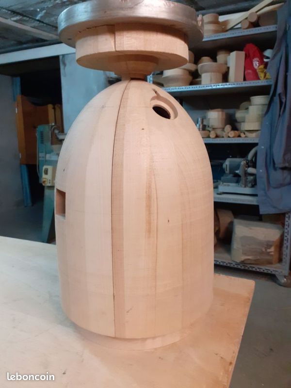Fusée de Jules VERNE (maquette en bois) (image 1)