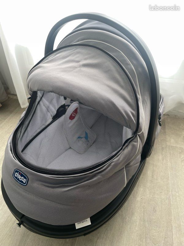 Nacelle auto Chicco inclinable – Très bon état (image 6)
