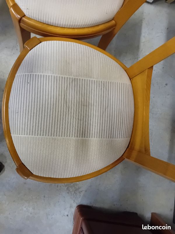 Table à manger et chaises (image 7)
