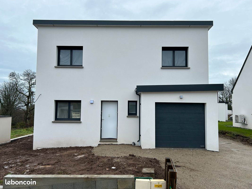 Maison 4 pièces 109 m² · à Plonéour-Lanvern · 109 m² · 285 000 €