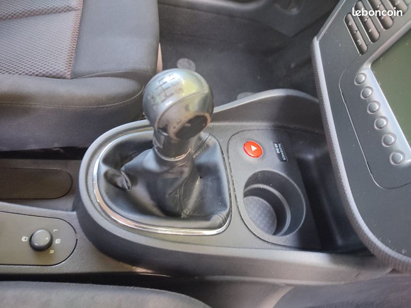 Seat LEON 2.0 TDI140 STYLANCE (image 13)
