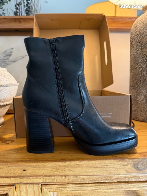 Bottines Femme Taille 39 Marron - Neuf Avec Emballage, Talon Moyen, Franges