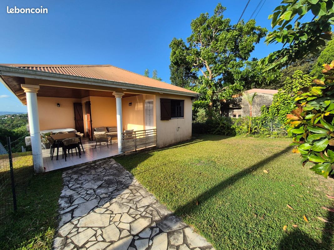 Appartement 3 pièces 77 m² · à Le Lamentin · 77 m² · 1 650 €