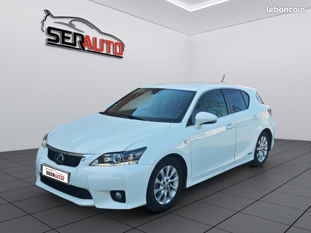 Lexus ct200h f sport auto (image 1)