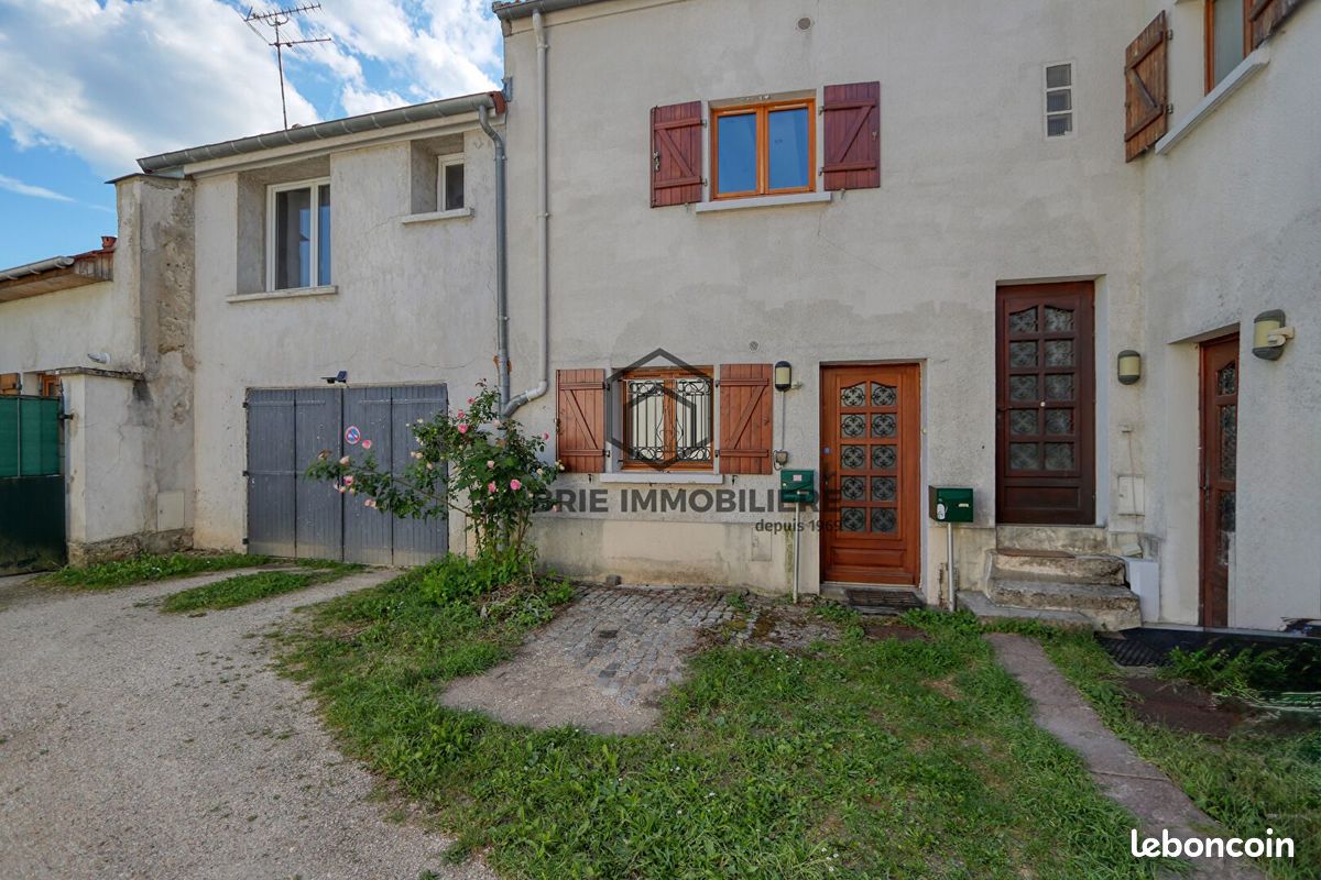 Maison 2 pièces 27 m² · à Marolles-en-Brie · 27 m² · 119 900 €
