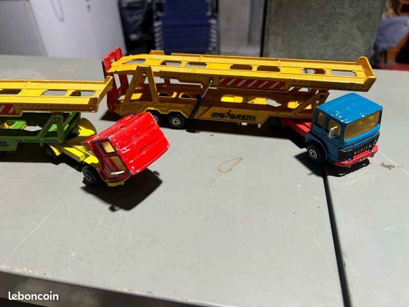 Camion ancien (image 2)