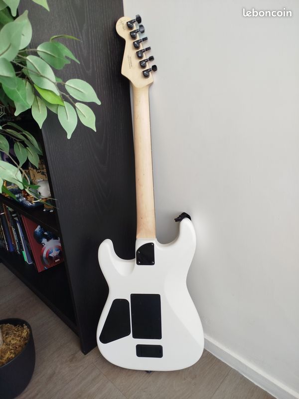 Jim Root Charvel Pro-Mod San Dimas (image 2)