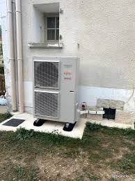 Pompe à chaleur moderne avec dispositifs d’aide (image 1)