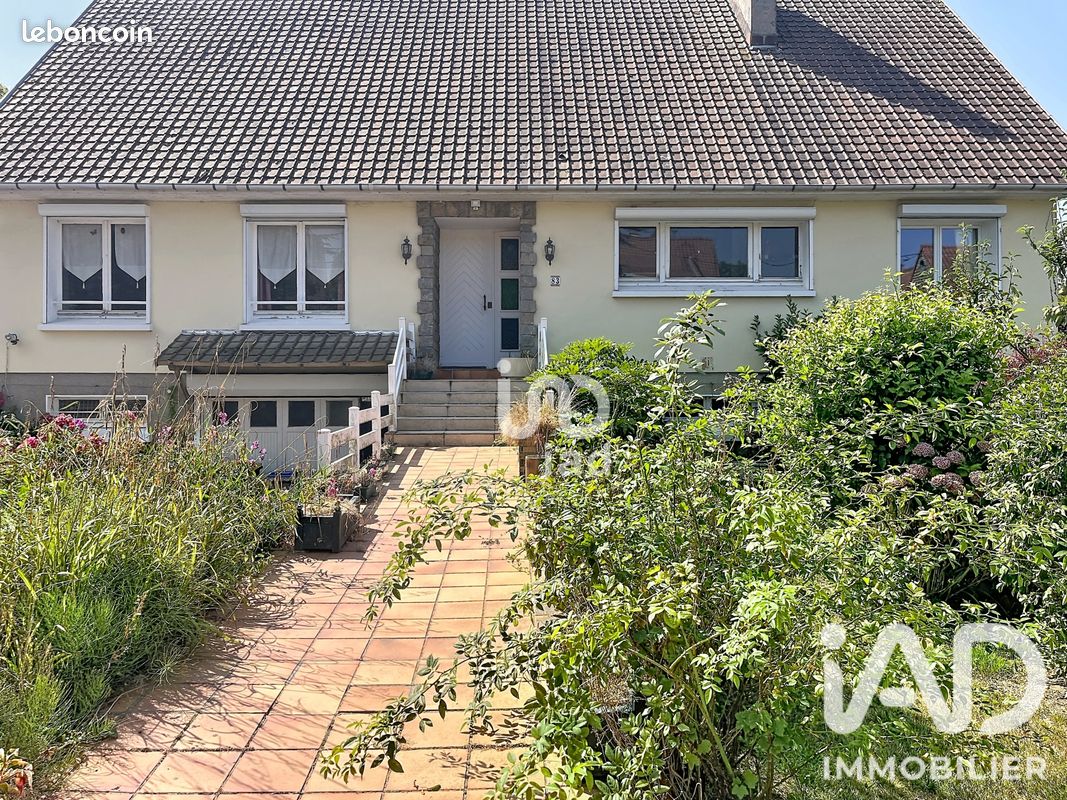 Maison 8 pièces 195 m² · à La Capelle-lès-Boulogne · 195 m² · 365 000 €