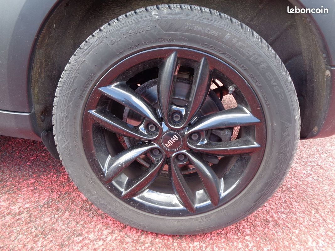 Mini MINI COUNTRYMAN 1.6 D 112CH COOPER BV6 (image 12)