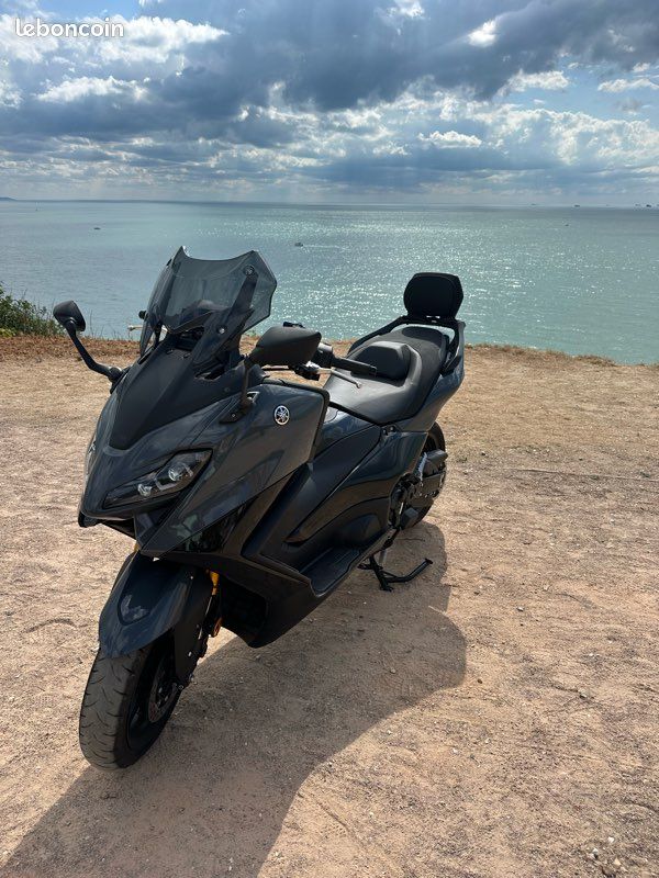 Tmax-tech max-full options-10.000km-vario polini (image 1)